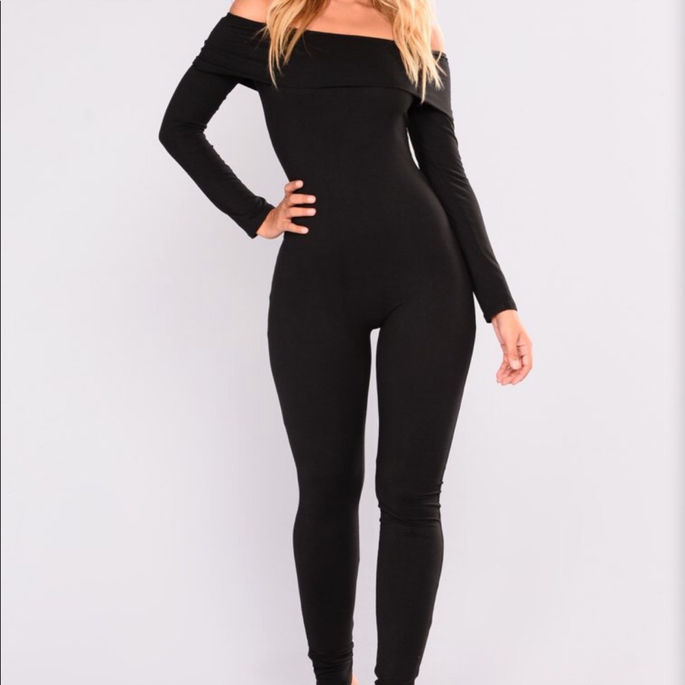 Fashion Nova bodysuit size M